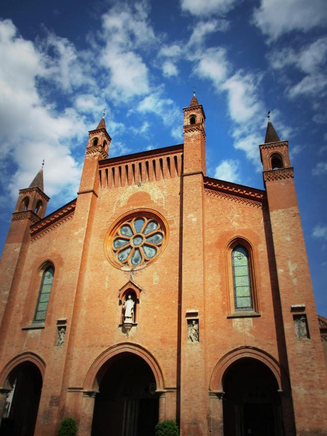 Bed and Breakfast Palazzo Finati Alba  Zewnętrze zdjęcie