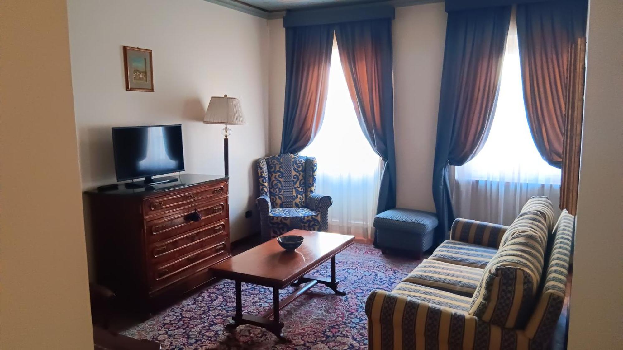 Bed and Breakfast Palazzo Finati Alba  Zewnętrze zdjęcie