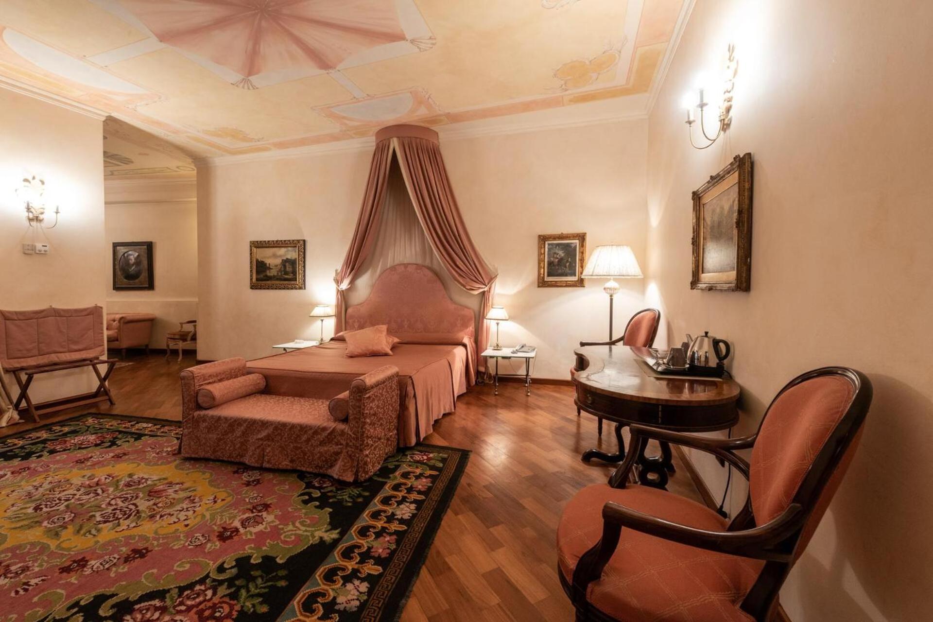 Bed and Breakfast Palazzo Finati Alba  Zewnętrze zdjęcie