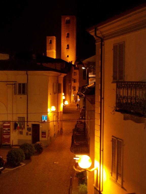 Bed and Breakfast Palazzo Finati Alba  Zewnętrze zdjęcie