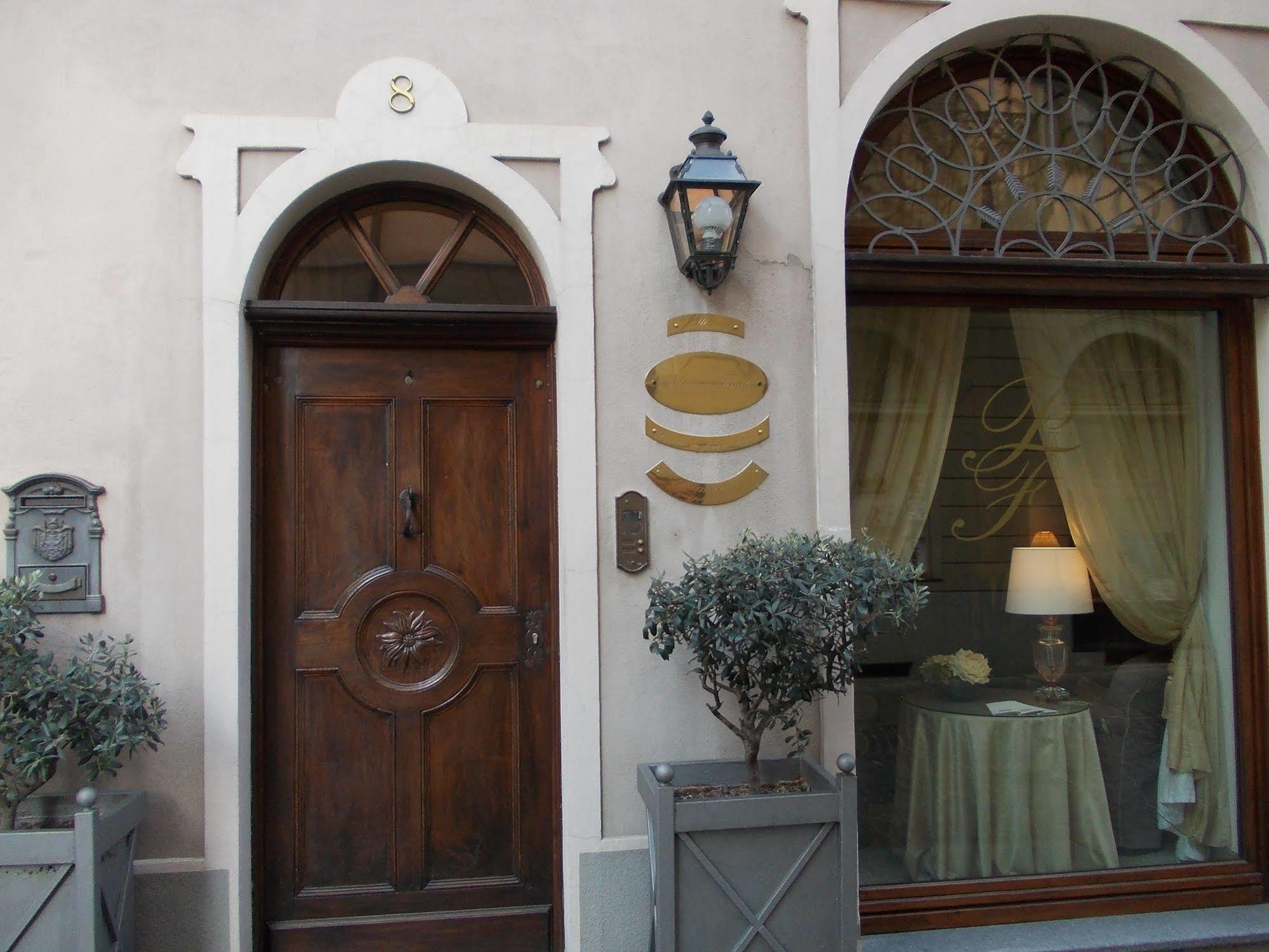 Bed and Breakfast Palazzo Finati Alba  Zewnętrze zdjęcie