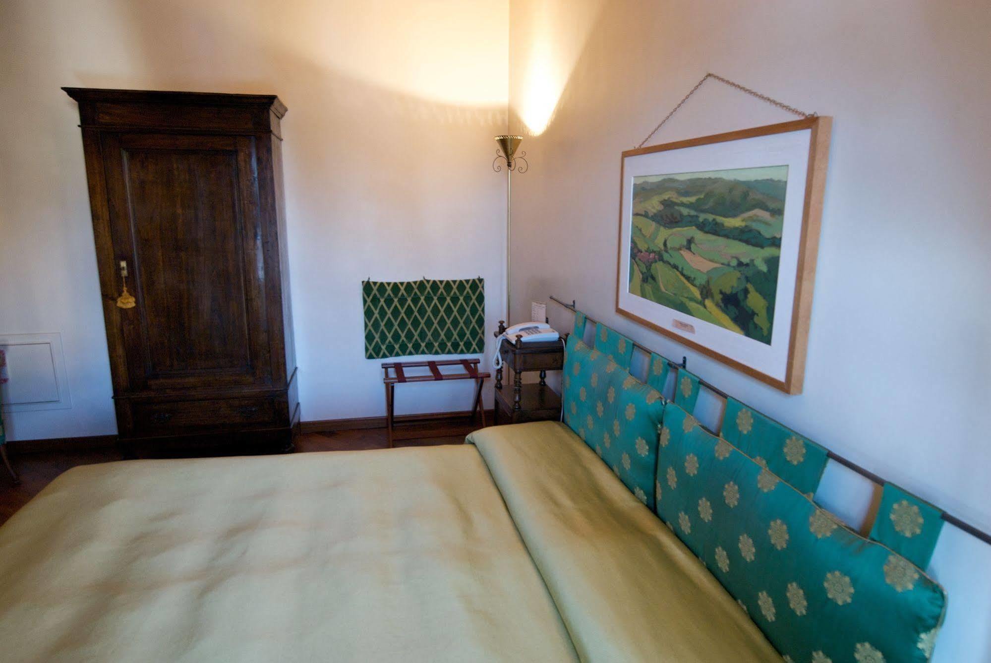 Bed and Breakfast Palazzo Finati Alba  Zewnętrze zdjęcie